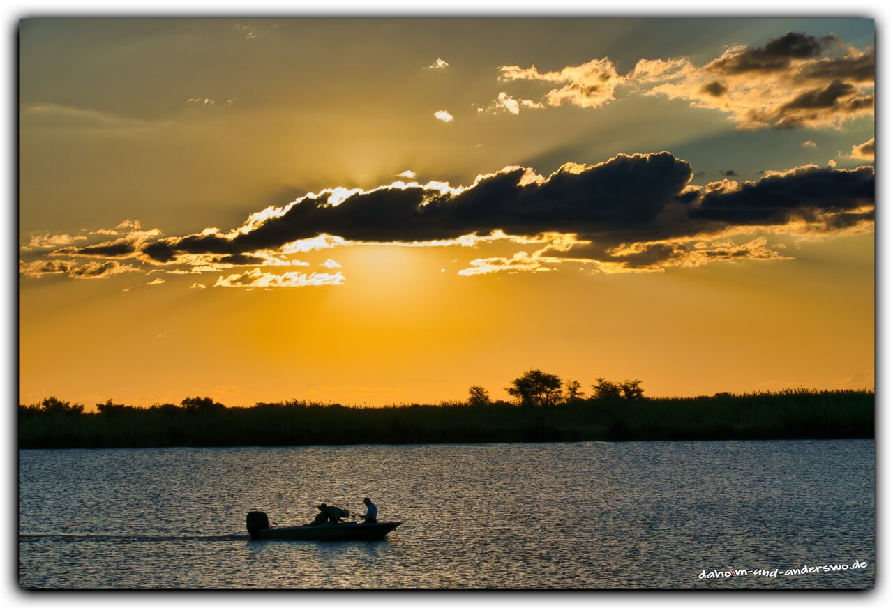 chobe river-sundowner-botswana 05
