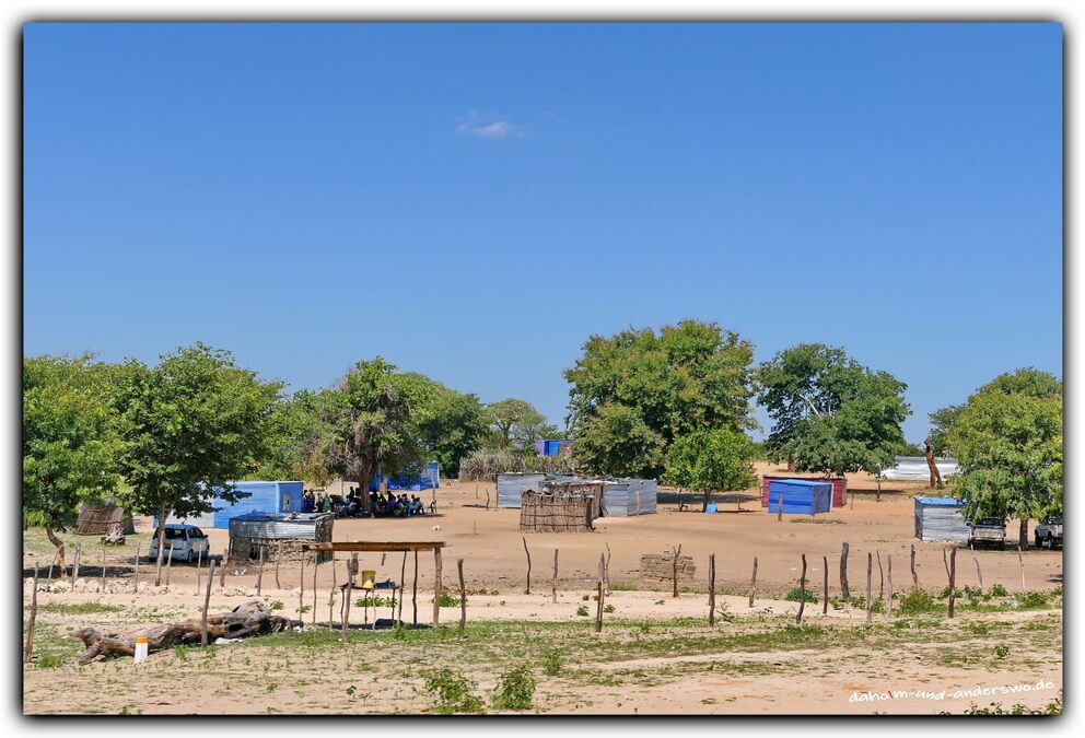 03 namibia-straßenrand- hütten 02