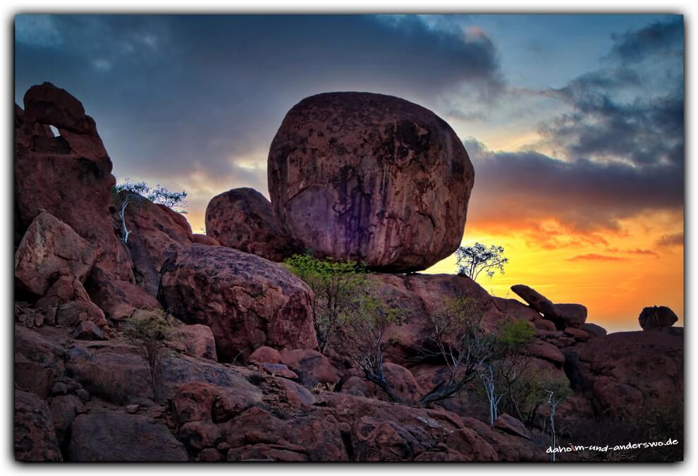 namibia-damaraland-mowani-sundowner 09 namibia damaraland mowani sundowner 09