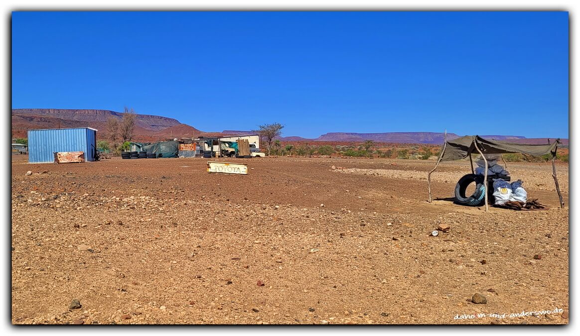 namibia-damaraland-straße-wüste-hütte-02 namibia damaraland strasse wueste huette 02