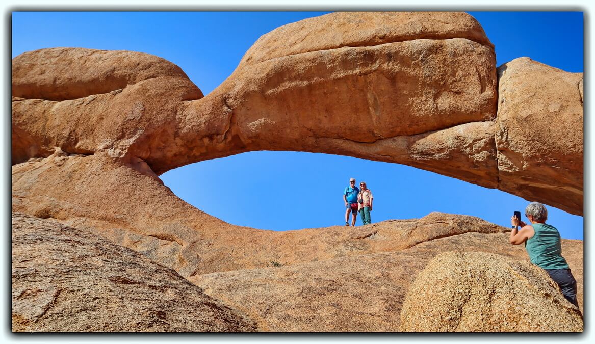 spitzkoppe the bridge namibia camping 05