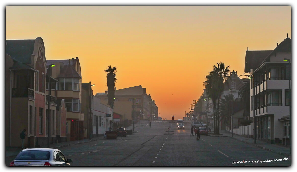 swakopmund-namibia-sonnenaufgang-pier 01 swakopmund namibia sonnenaufgang pier 01