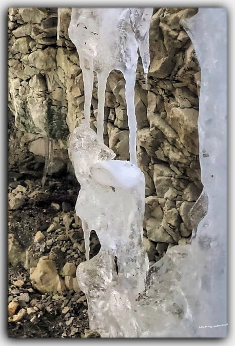 eis kalt bizzar skulpur eiszapfen 01 1