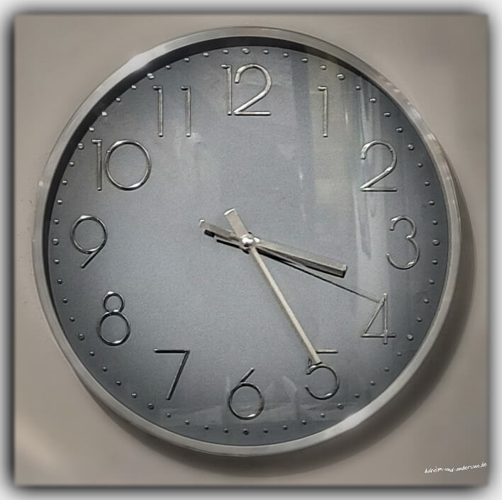 uhzeit schwaebisch Uhr 03