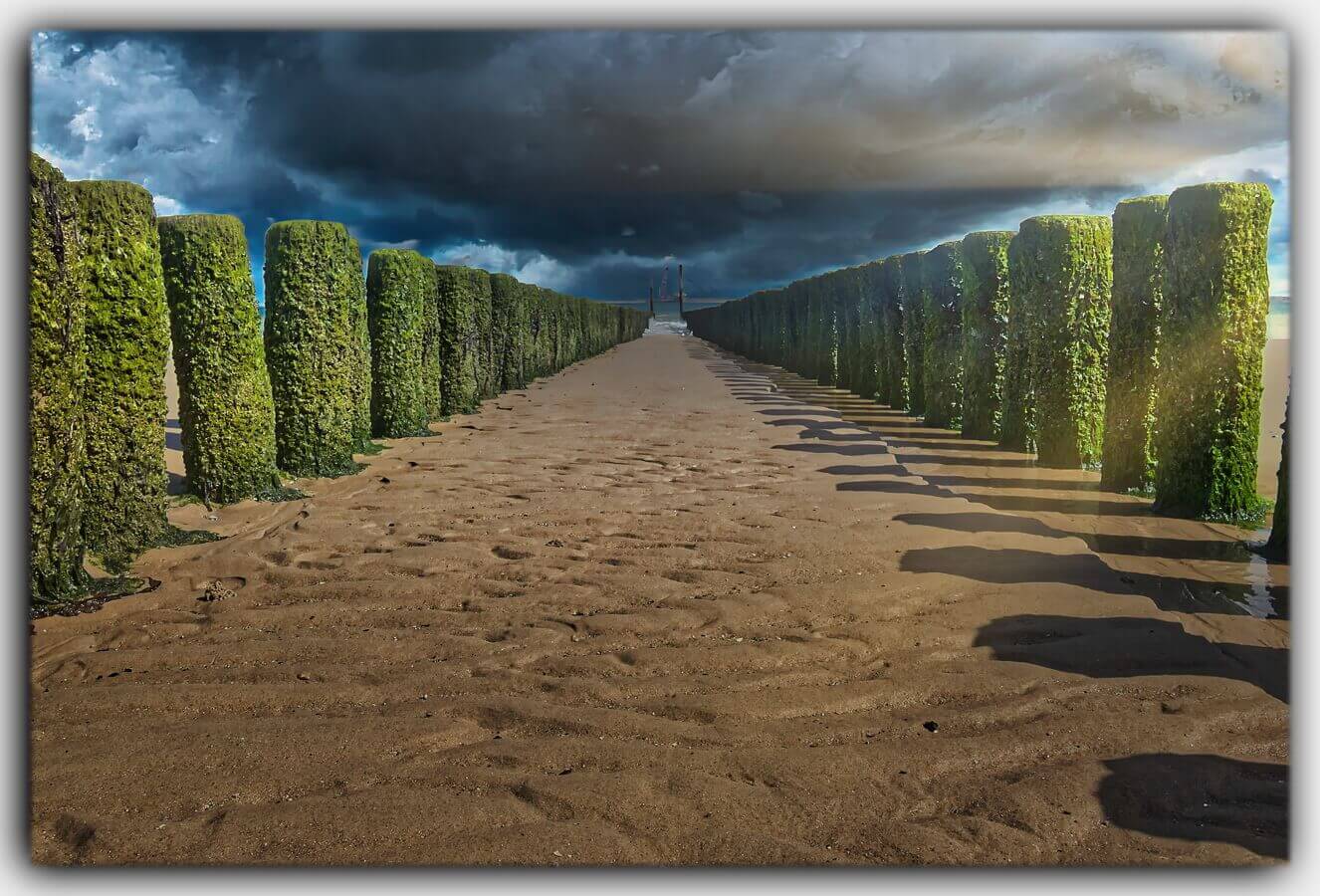 Holland Wellenbrecher Poller Zeeland Gewitter Niederlande Holland 02